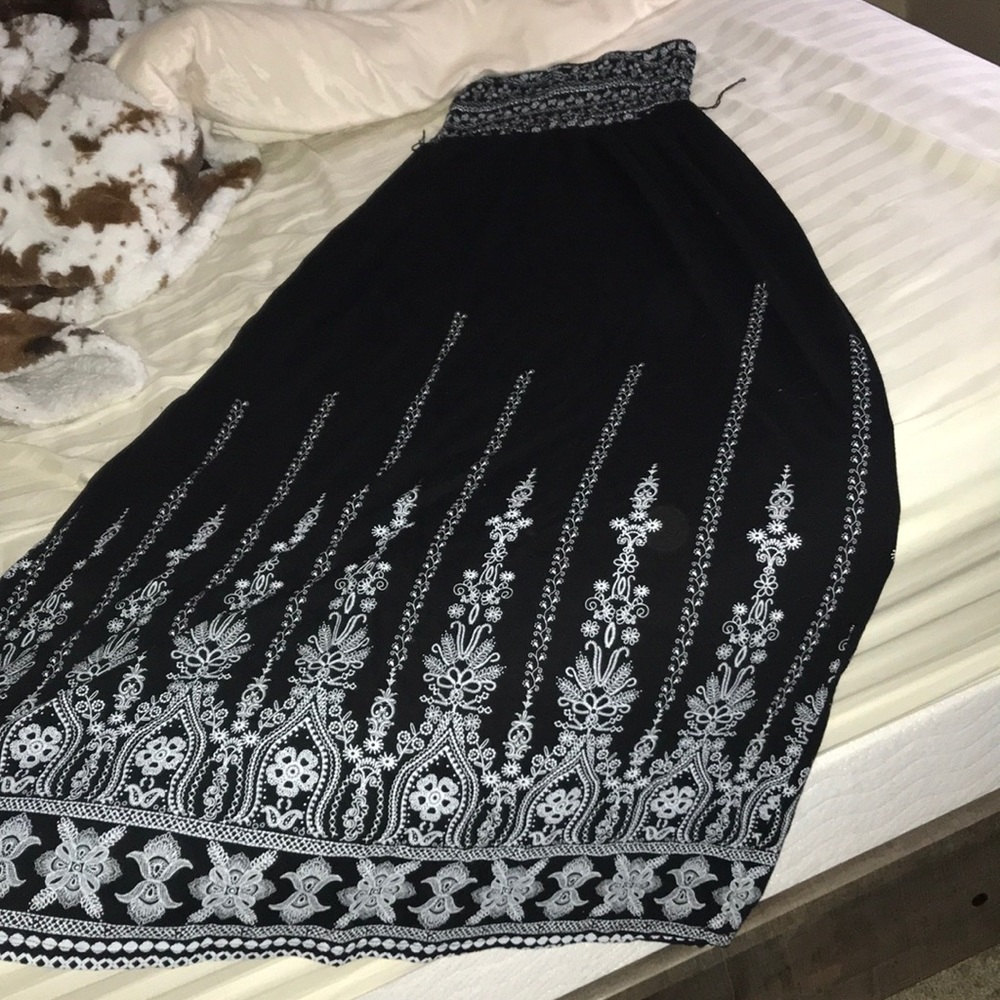 Black w/ Detail Design Dress